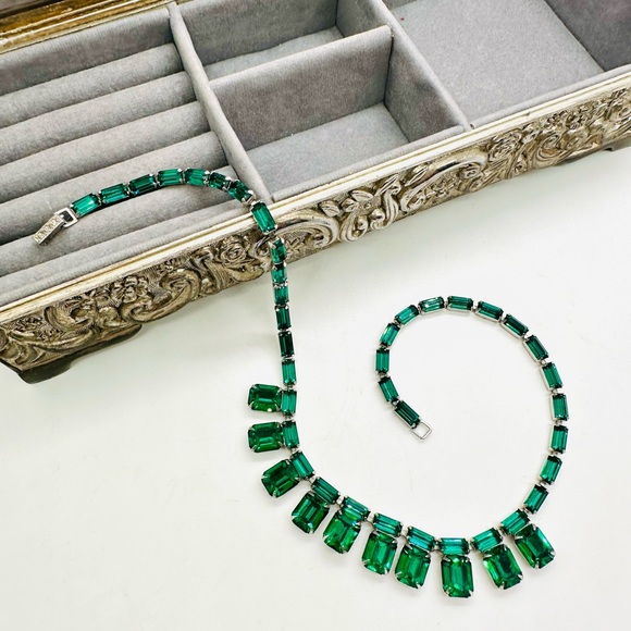 Vintage Rare Green Crystal Necklace - Picture 17 of 17